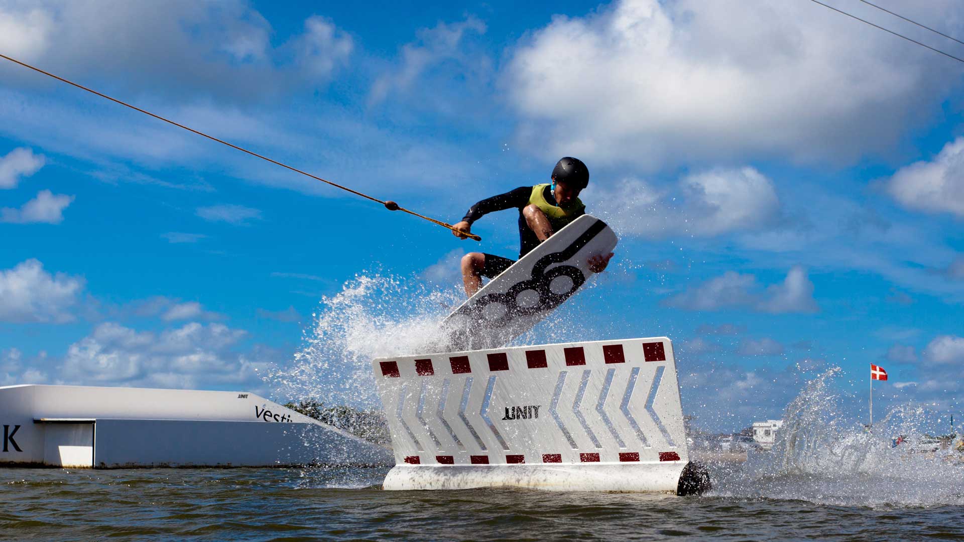 Wakeboard ollie på kabelparken